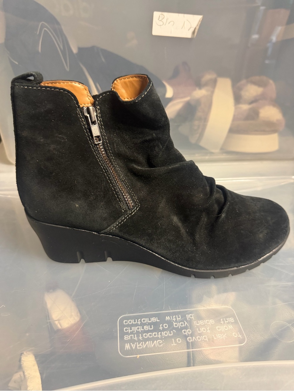 Comfortiva women’s Khele Zip Wedge Ankle Boots Black Nubuck Size 9.5 Wide